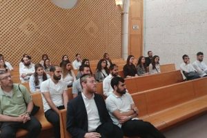 השתתפות בדיון עקרוני בביהמ"ש העליון בתיק שהקליניקה לקחה בו חלק (הסטודנטים יושבים באולם  לפני תחילת הדיון)