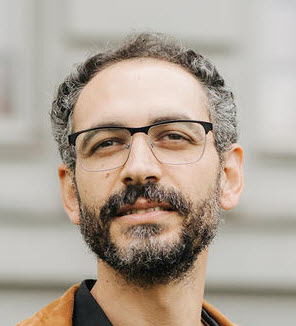 Portrait of Dr. Nadav Shir